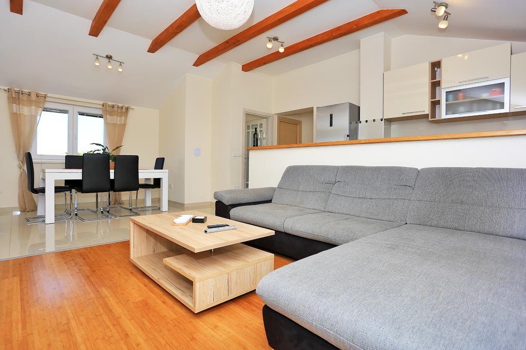 Apartment Pa Ve Murter Eksteriør billede