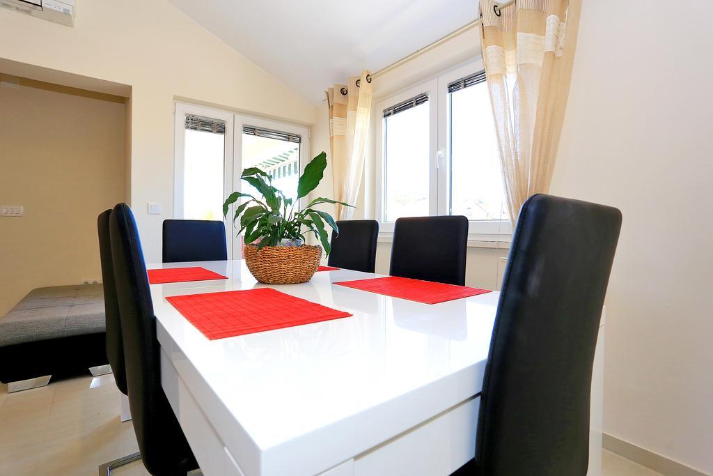 Apartment Pa Ve Murter Eksteriør billede